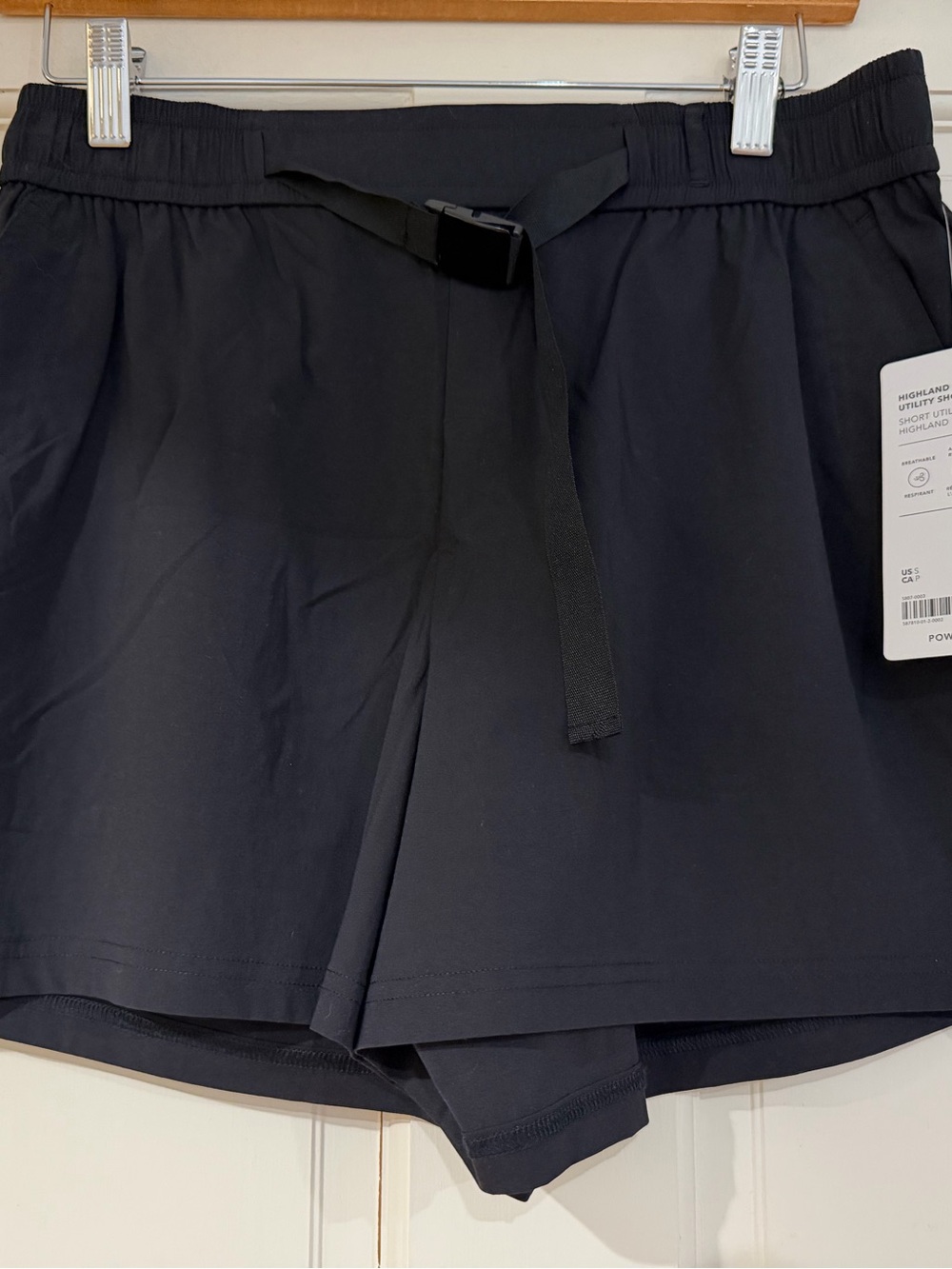 Athleta Highland Utility Shorts Black Size Small NWT! - Picture 3 of 7